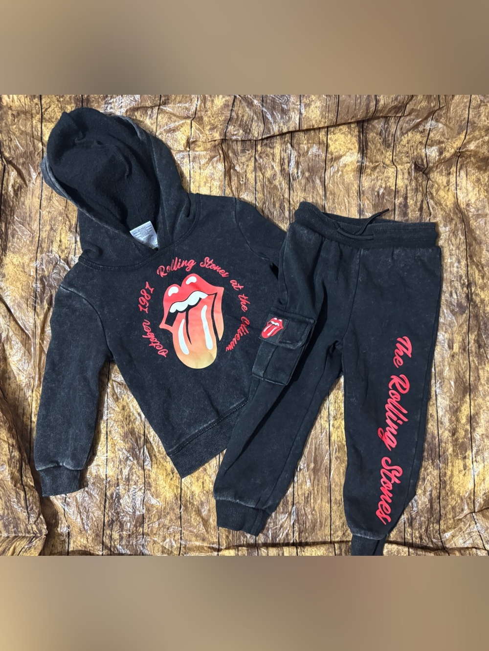 The Rolling Stones Kids Black Hoodie & Joggers Set with Iconic Tongue Graphic 2T